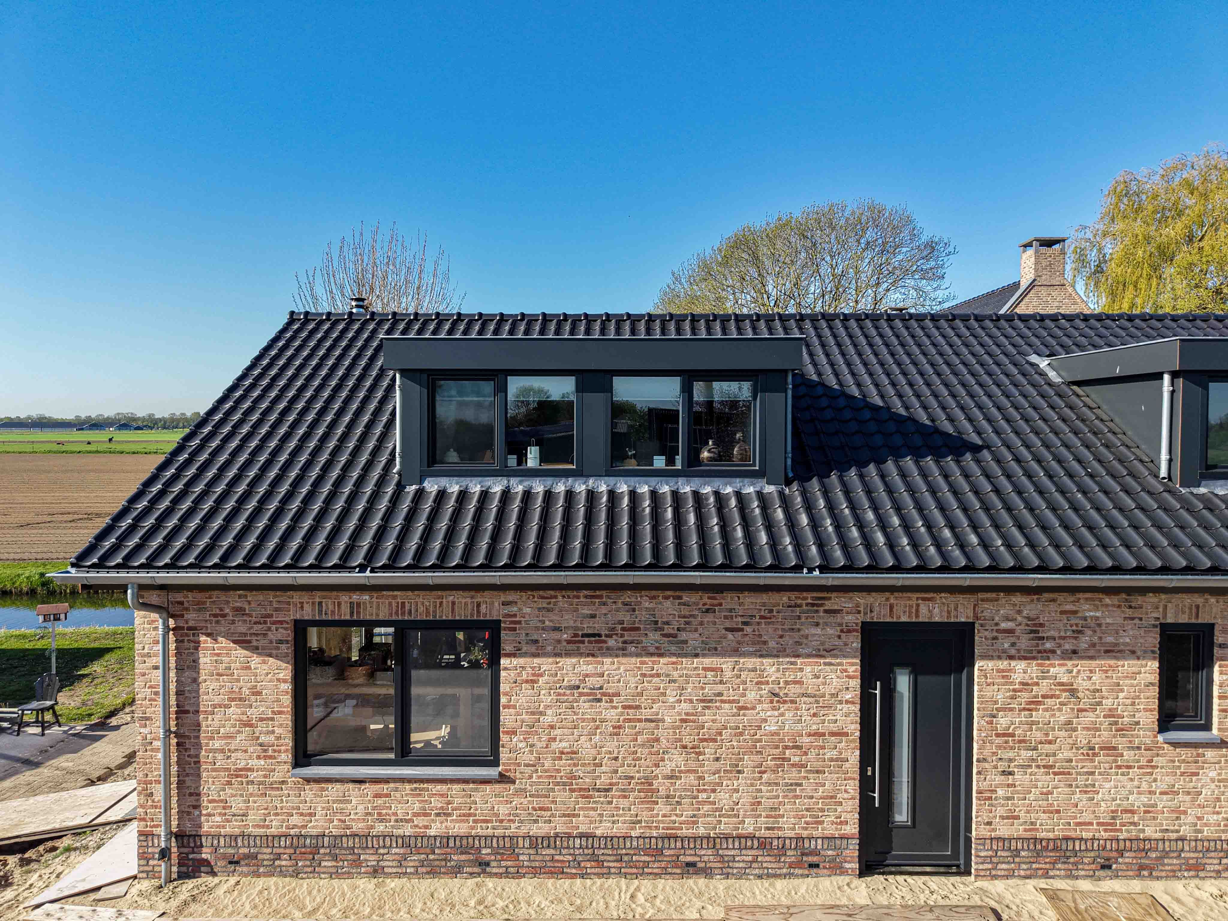 202604-de-waal-kozijnen-woudrichem-low-res-84.jpg